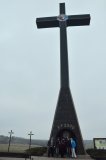 Kríž pri obci Rybky má výšku 27m a je to objekt viditeľný aj z vesmíru (pozrite si google maps a uvidíte ho)...