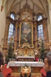 Interiér - oltár - farského kostola v Skalici...